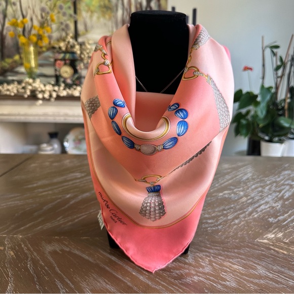 Authentic Cartier Scarf - Picture 4 of 10